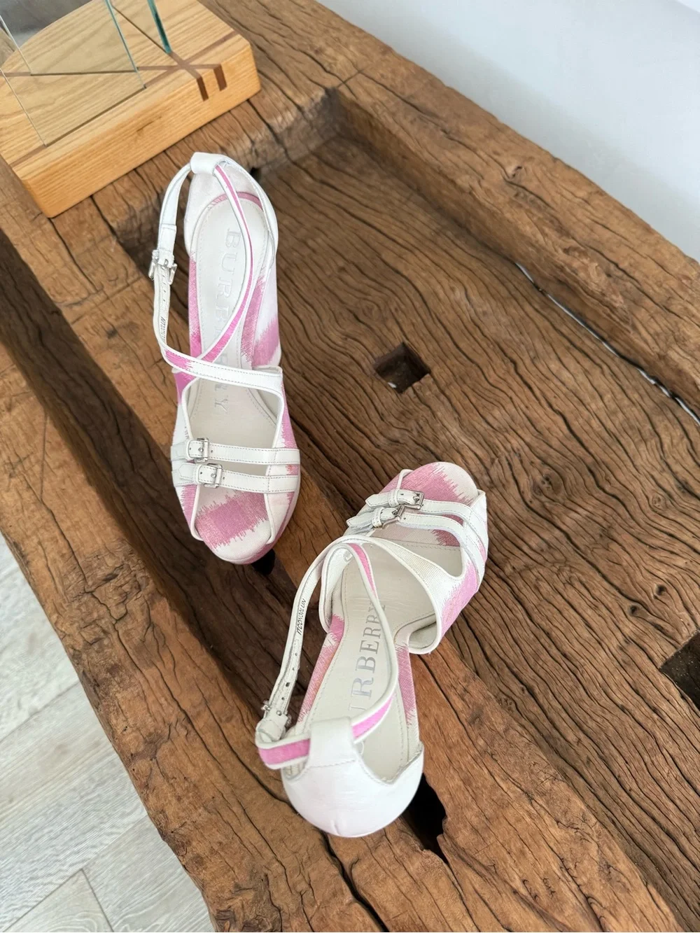 BUBERRY ivory and Pink nova check Women’s Wedge Sandals